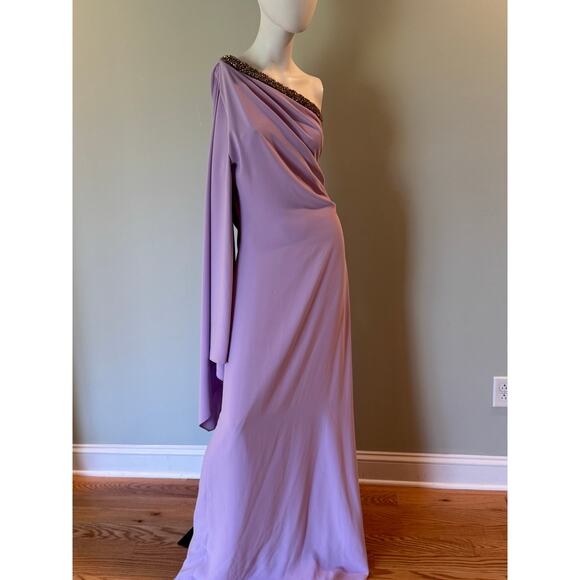 REEM ACRA
Embellished One-Shoulder Crepe Gown. Size 10 - Picture 10 of 13